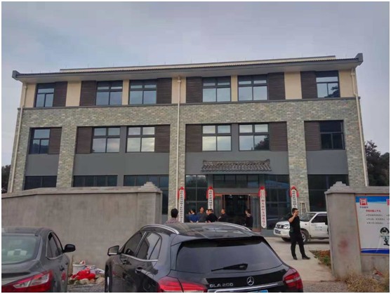 1544498441126302.jpg 01.jpg